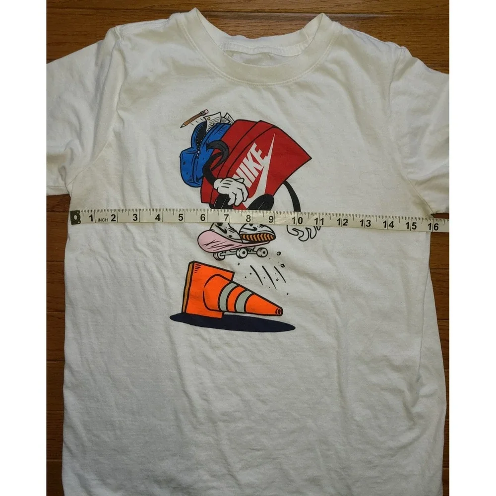 The Nike Tee‎ Skateboarding Back To School Logo Size Lg White Nike Schoolboy